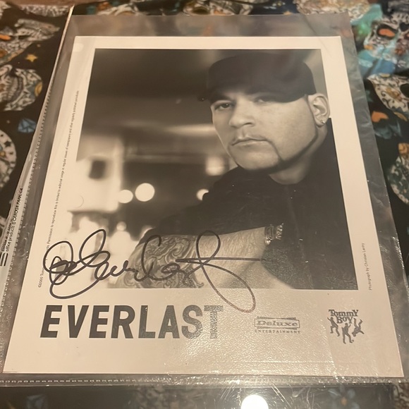 EVERLAST Autographed picture & All Access Pass‼️VERIFIED‼️PRISTINE CONDITION‼️ - Picture 2 of 8